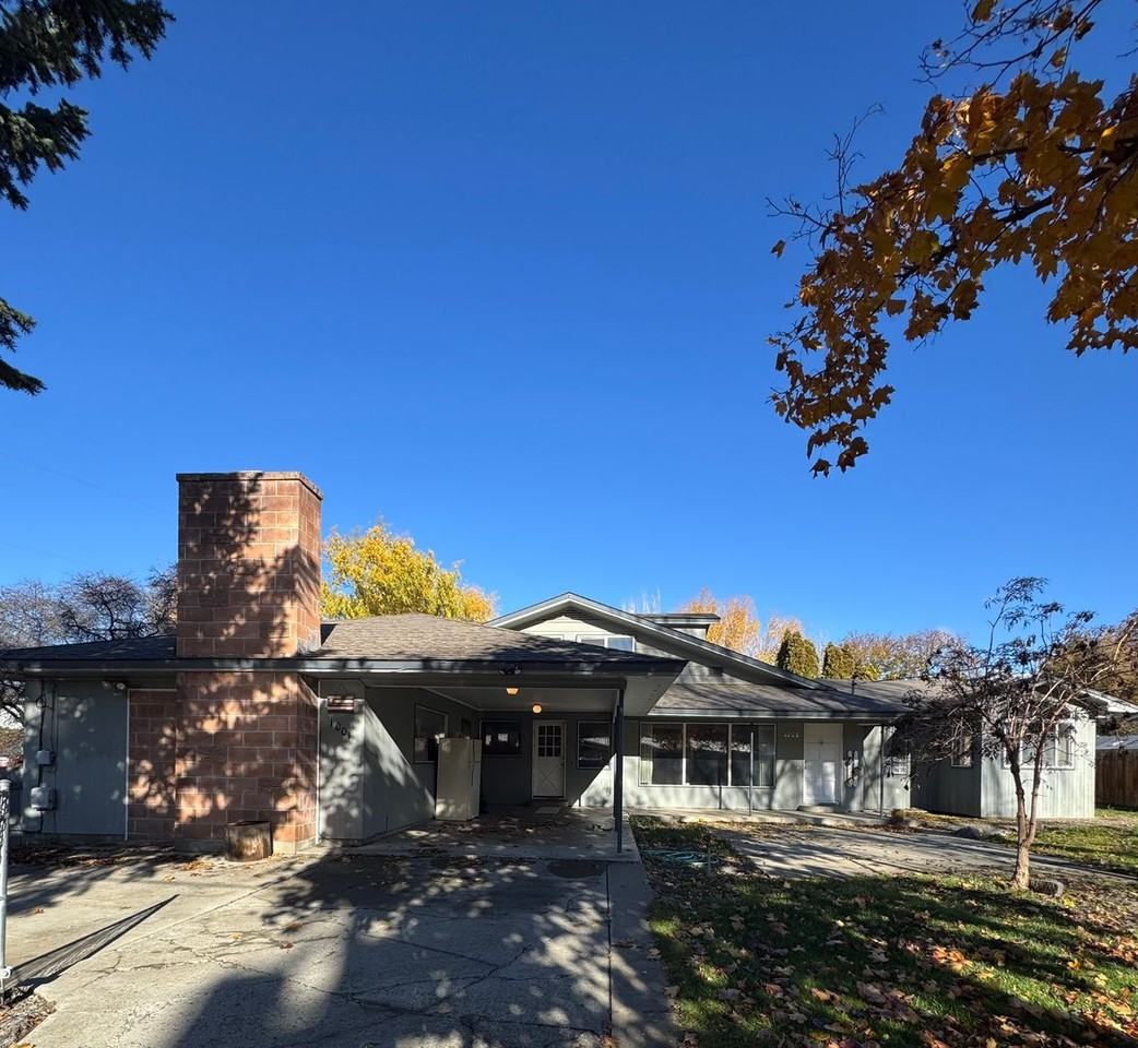 1001 Brook Lane - Photo 2 of 50