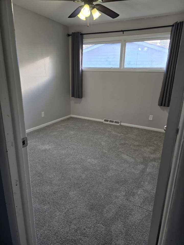 6453 N Kerman Dr - Photo 6 of 12