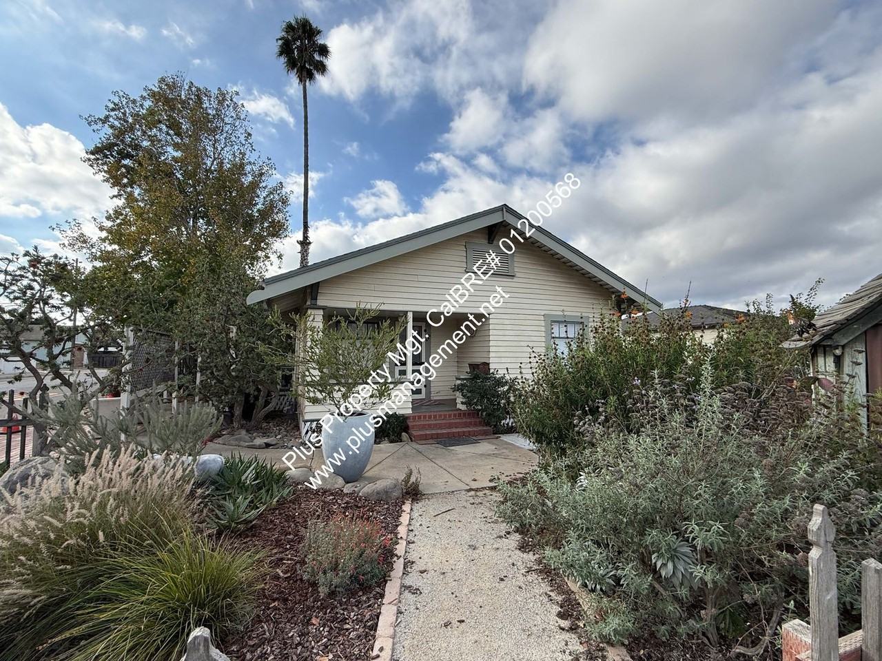 650 Union Ave - Photo 2 of 39