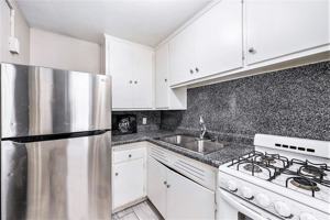 featured image of 120 W Elizabeth St