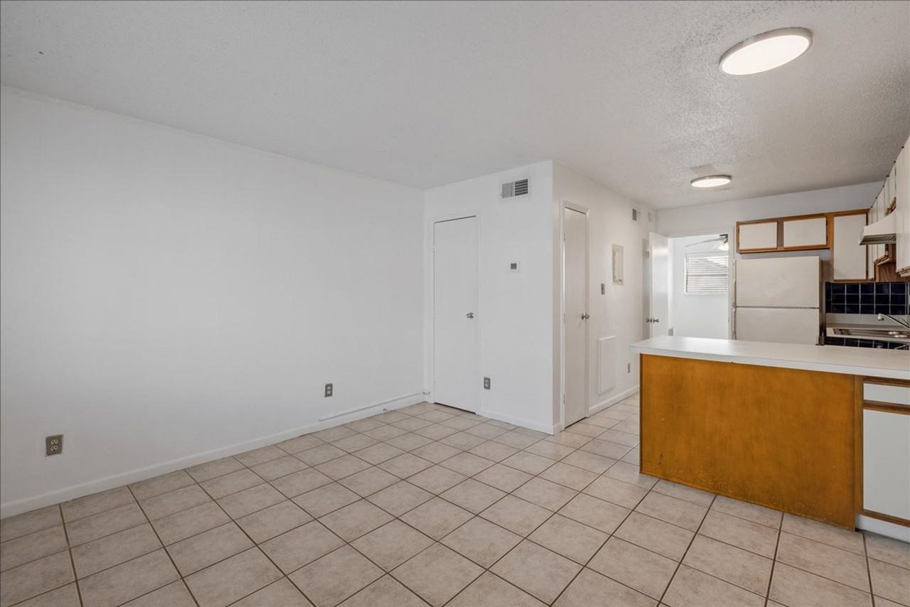 253 Hayden Rd - Photo 7 of 20