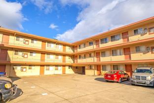 1520 Castro St - Photo 1 of 1