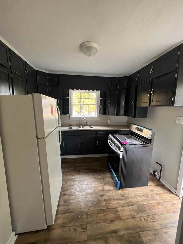 3751 Sunrise Ave - Photo 5 of 13