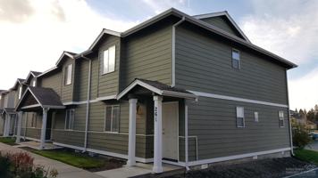 featured image of 2611 Nw Cedar Ave