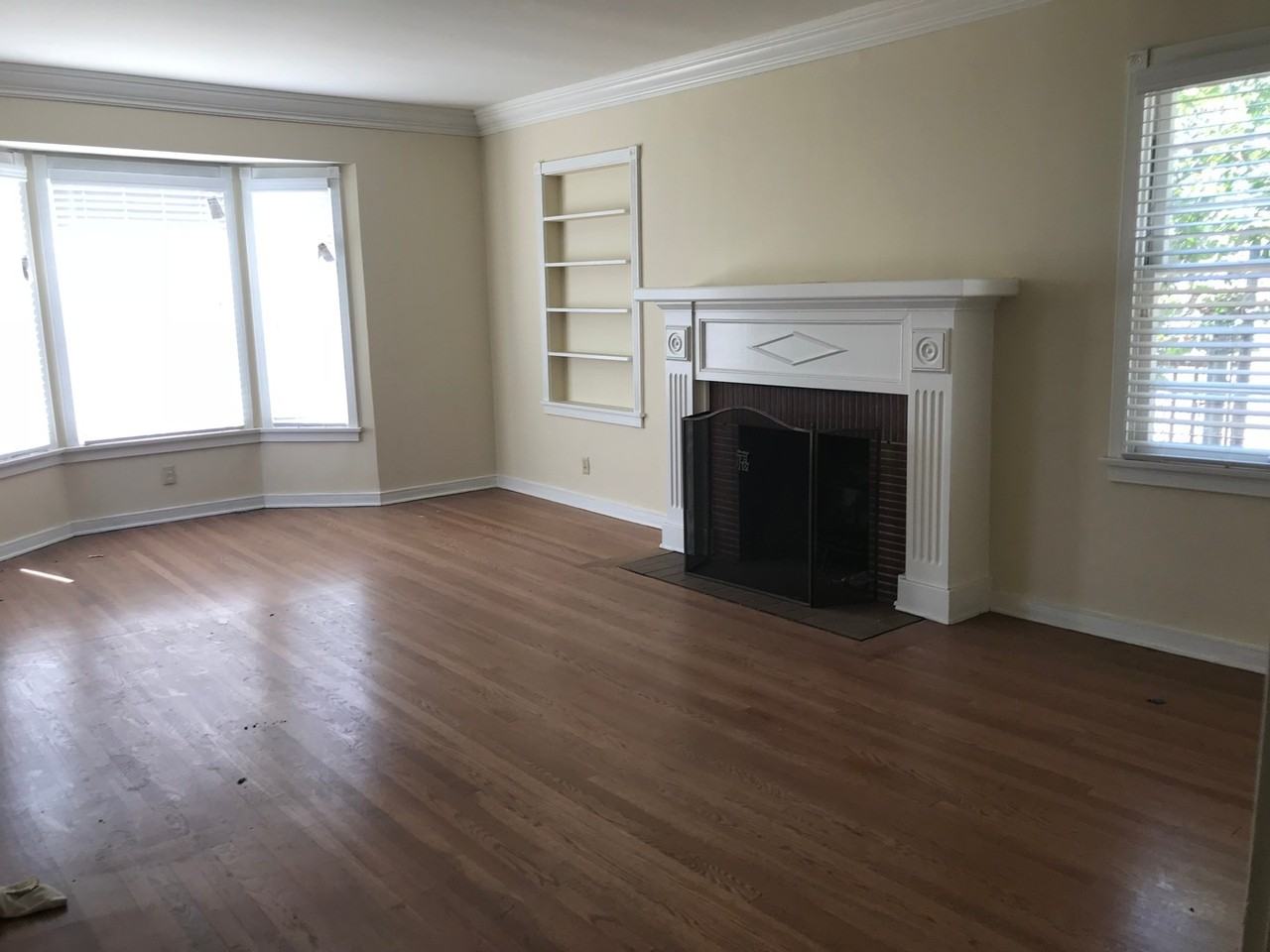 3633 Revere Avenue - Photo 3 of 7