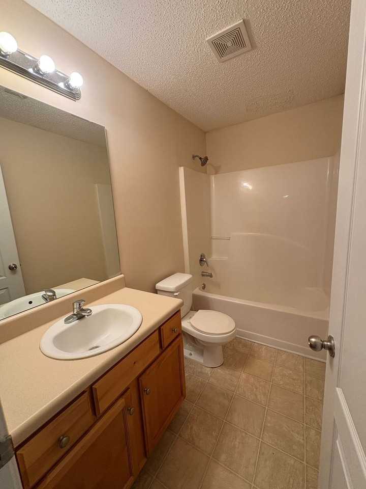 124 Fern Ridge Ct - Photo 5 of 16