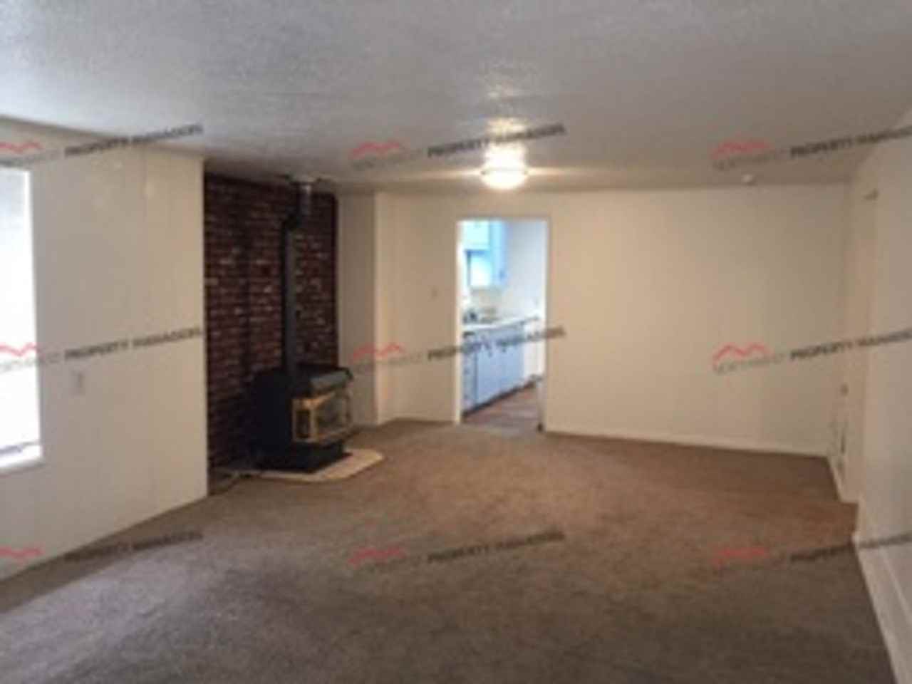 514 Hemlock St - Photo 3 of 15