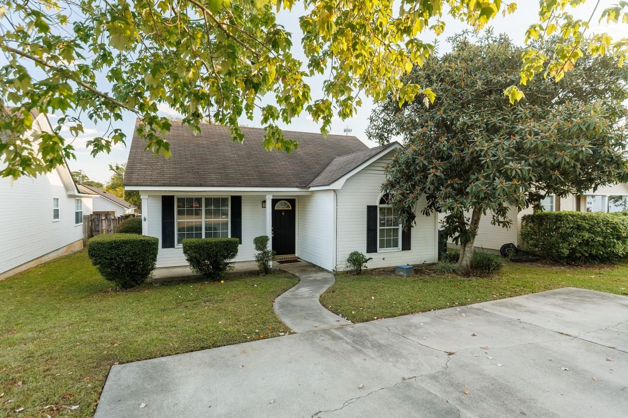 1602 Spring Meadow Cir - Photo 3 of 28