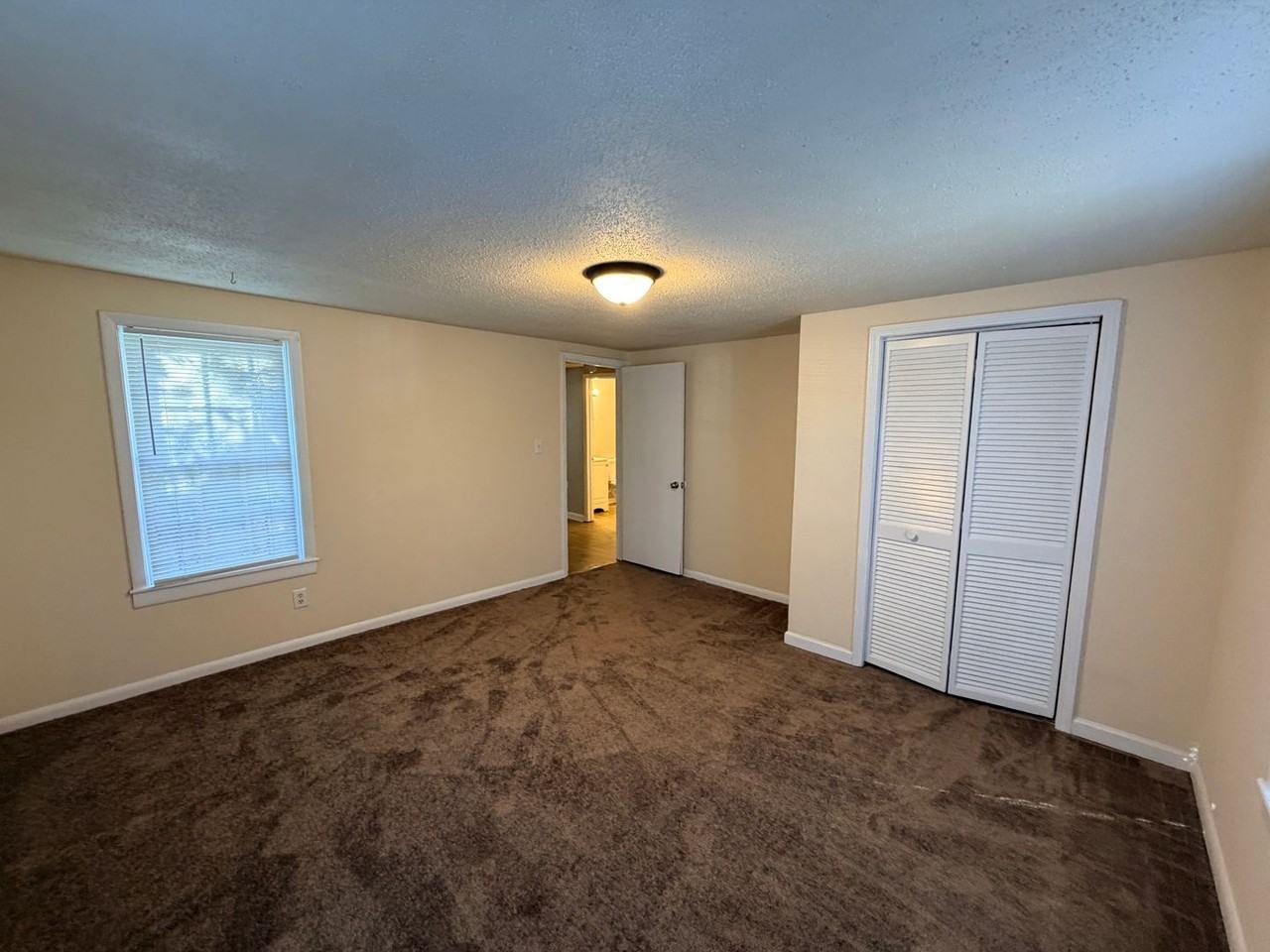 1604 N Lee St - Photo 3 of 22