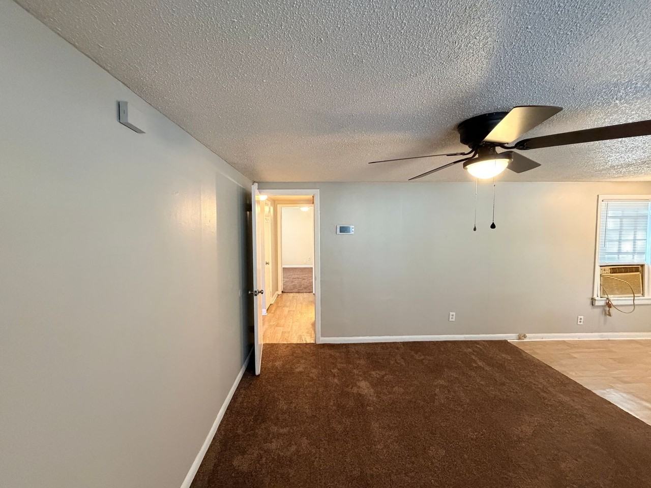 1604 N Lee St - Photo 5 of 22