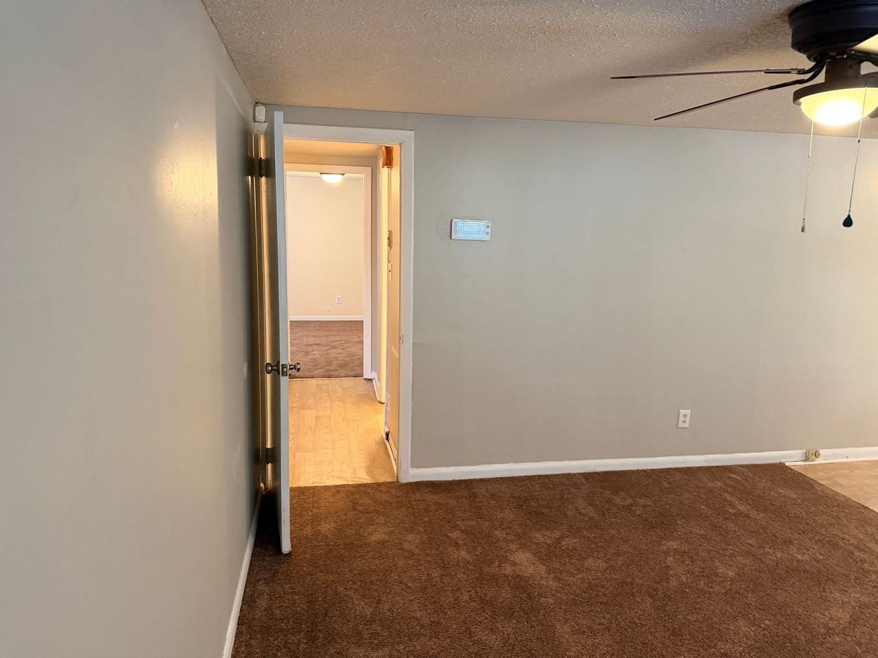 1604 N Lee St - Photo 7 of 22