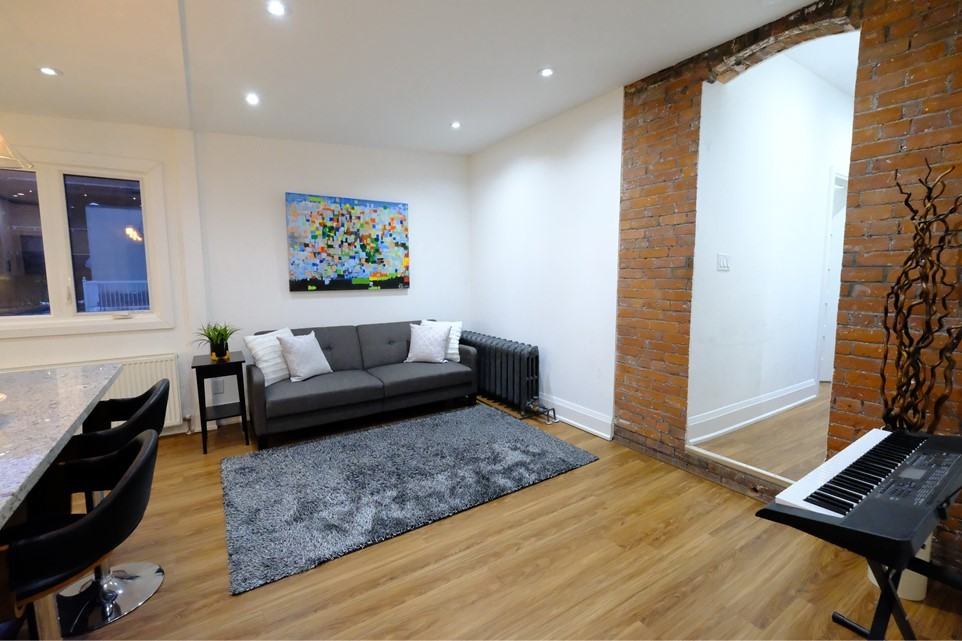 326 High Park Avenue #4 - Photo 5 of 13