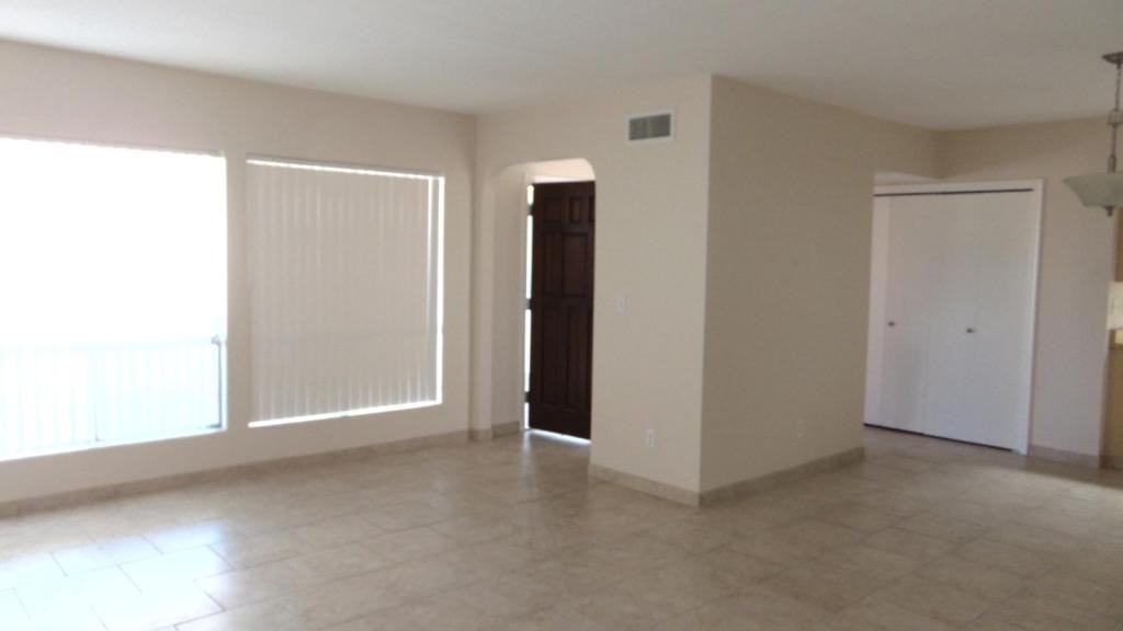 428 N Calle Del Diablo - Photo 4 of 20