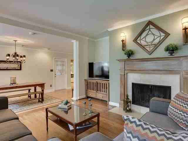 2266 Overton Rd - Photo 2 of 26