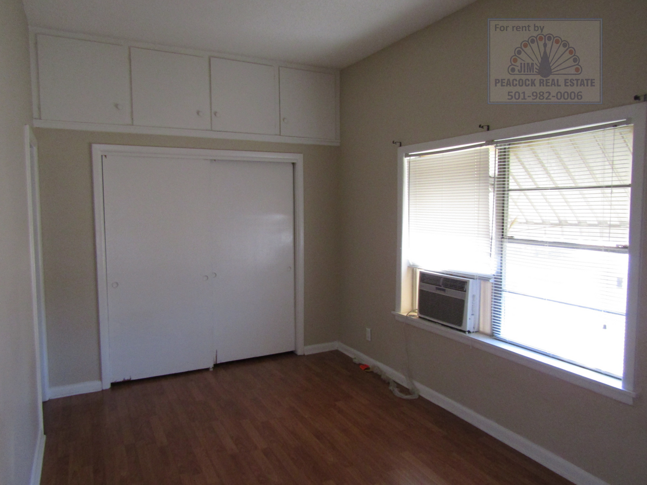 205 Jones St - Photo 4 of 4