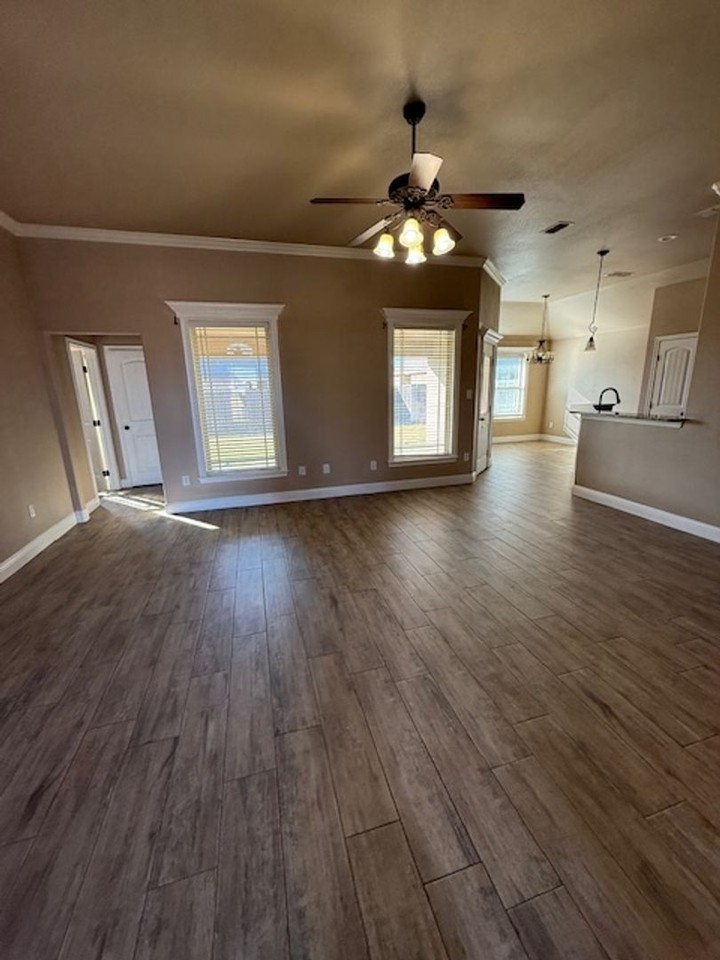 7392 Connor Rd - Photo 3 of 22