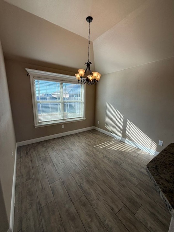 7392 Connor Rd - Photo 5 of 22