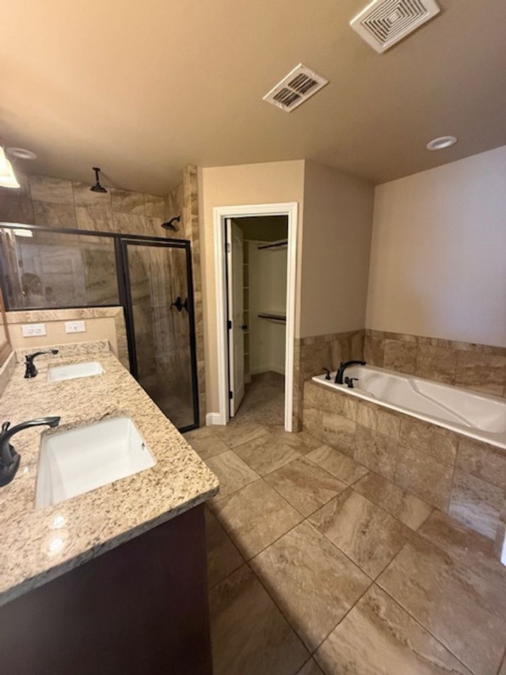 7392 Connor Rd - Photo 7 of 22