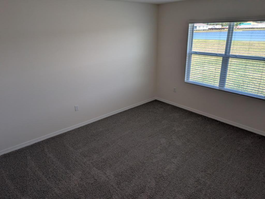 1339 Lawndale Ct - Photo 7 of 25