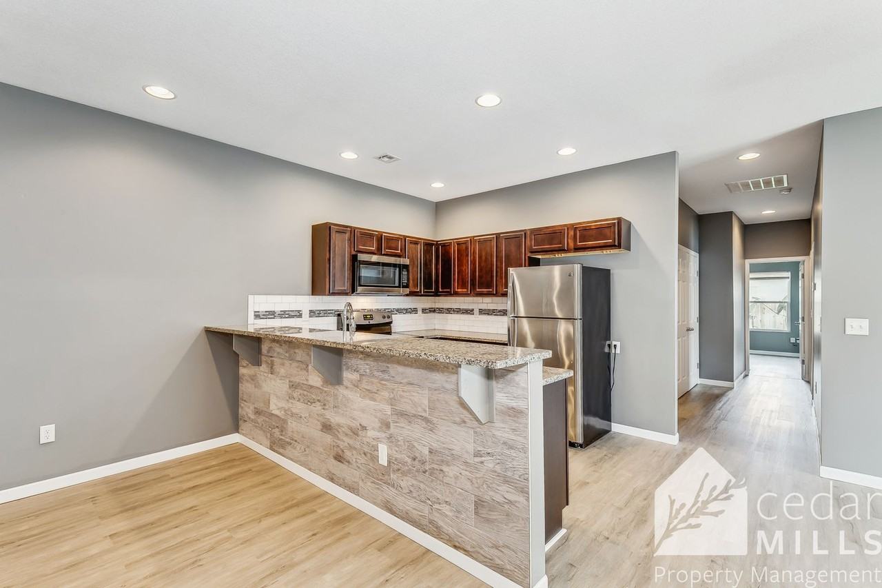 5335 N Cypress Cir - Photo 4 of 14