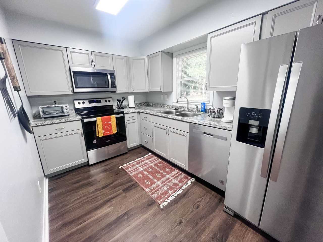 217 Bamboo Dr - Photo 3 of 12