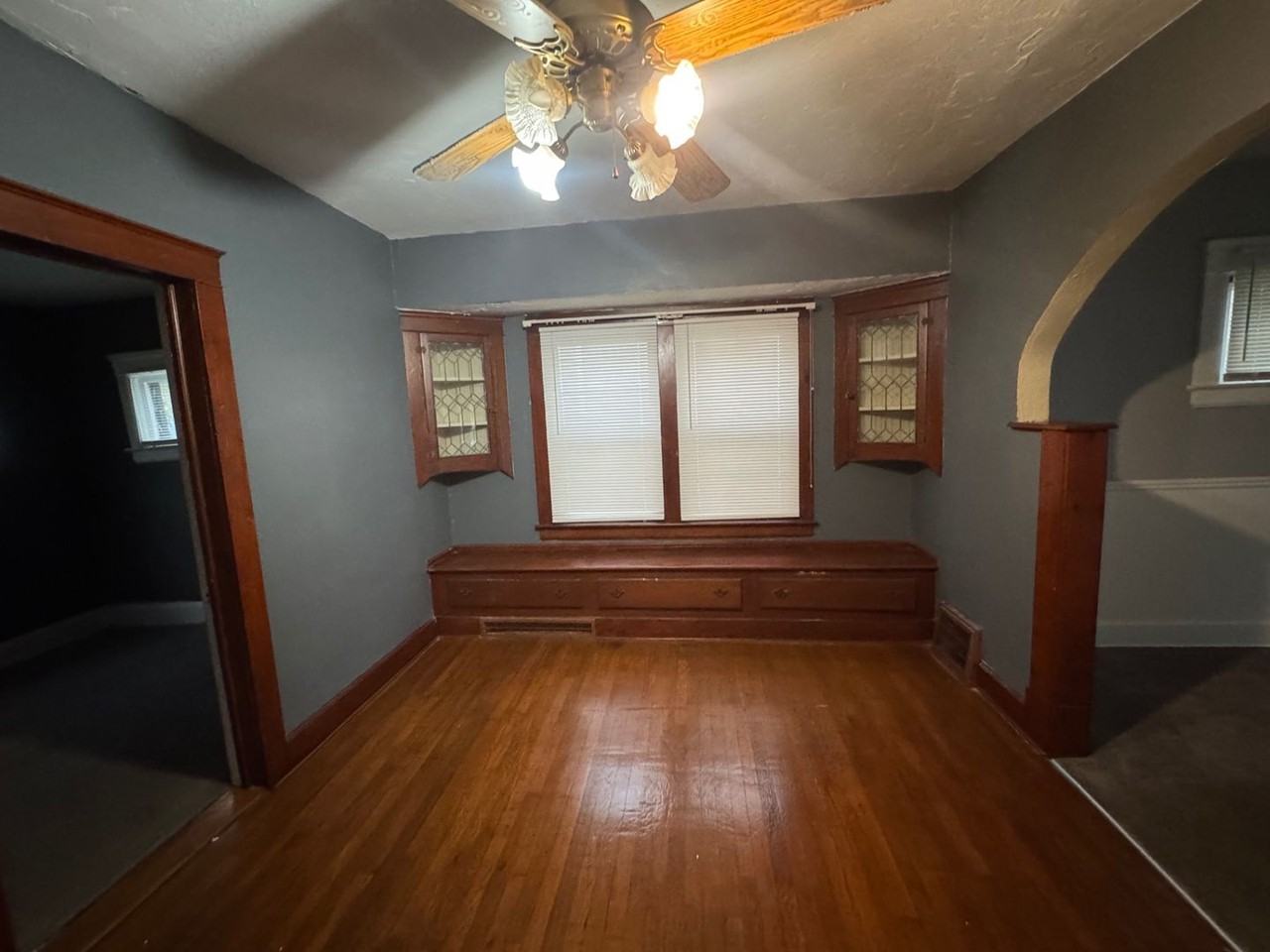 849 Rudyard Rd - Photo 2 of 17