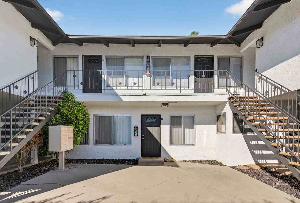 1751 Cabrillo Ave - Photo 4 of 5