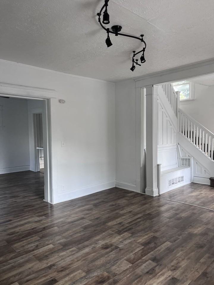 25 Agate Place - Photo 2 of 13