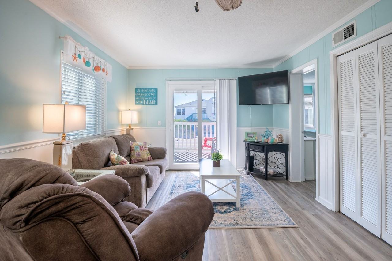 264 Haven at Sandvillas  @ 264 W. First St. #F1 - Photo 7 of 21