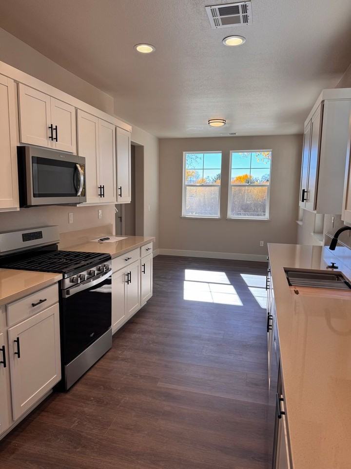 346 Cattail Cir - Photo 5 of 23