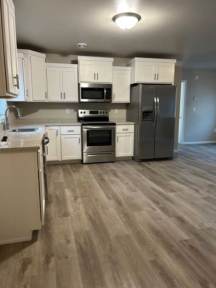 703 10th Ave N #1 - Photo 2 of 18