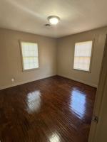 featured image of 2540 N Lynwood Dr