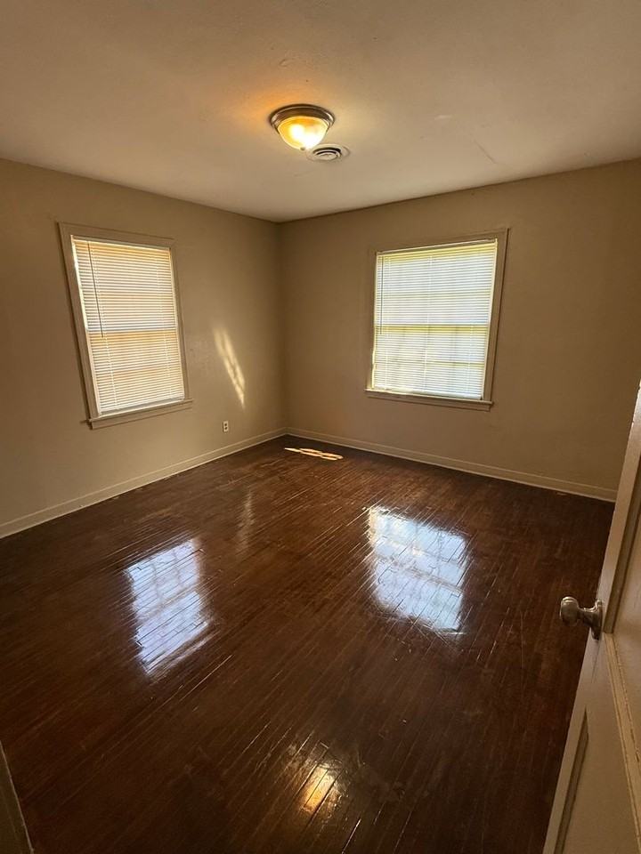 2450 North Lynwood Drive - Photo 3 of 13