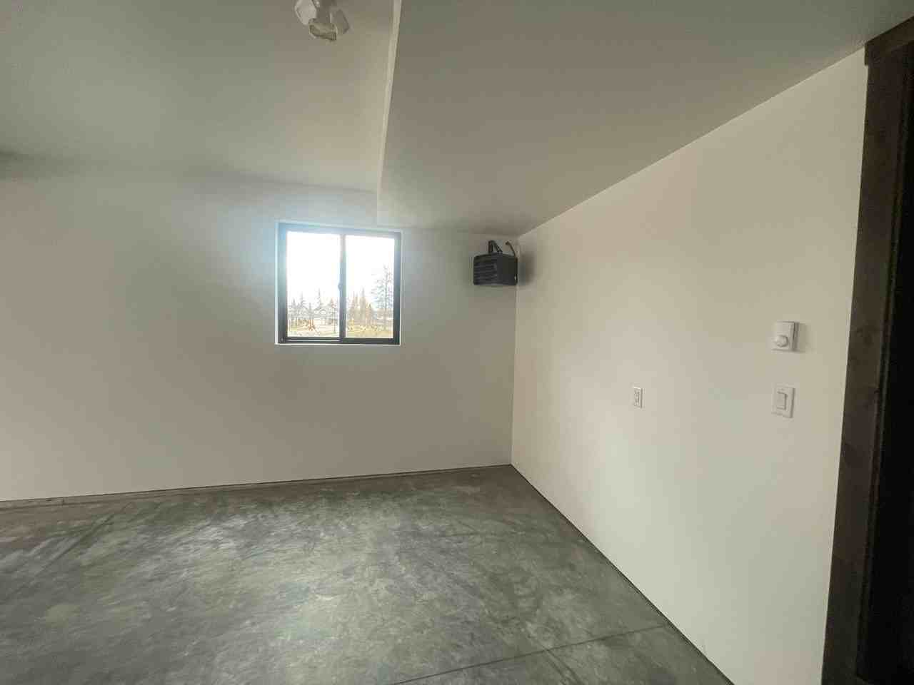 1950 Whitefish Ave - Photo 5 of 50