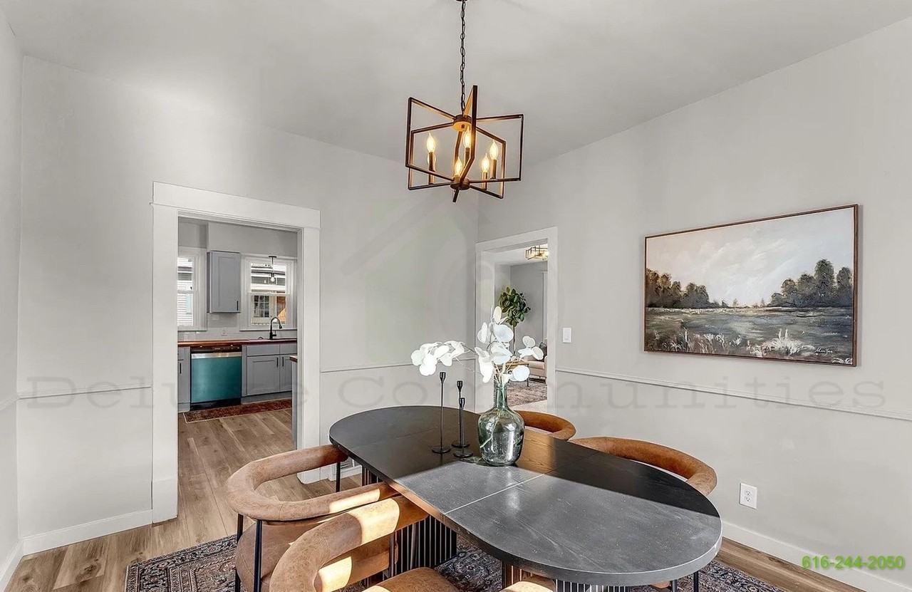 1153 Bridge St Nw - Photo 5 of 20