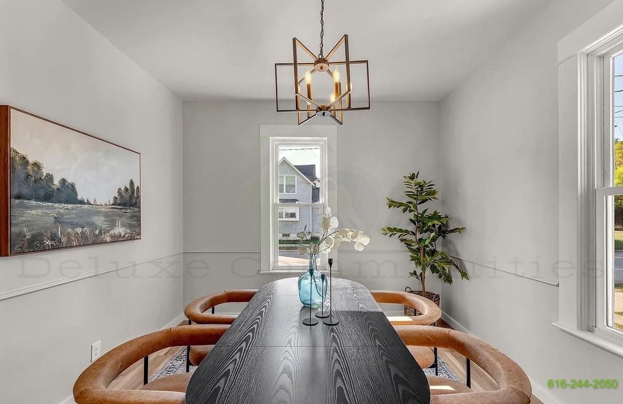 1153 Bridge St Nw - Photo 6 of 20