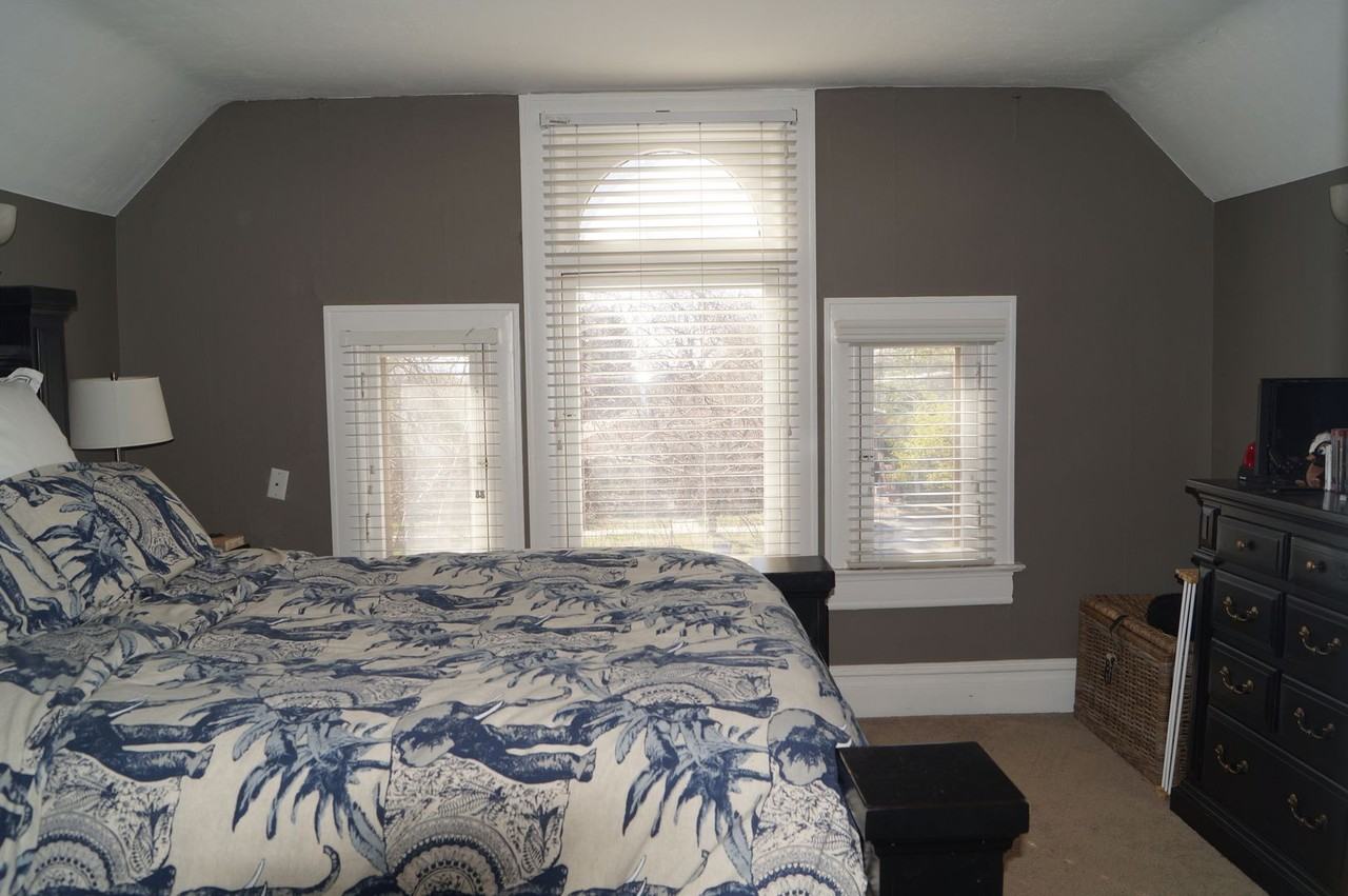 357 S 1300 E - Photo 2 of 13