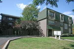 featured image of 3535 S Pearl St