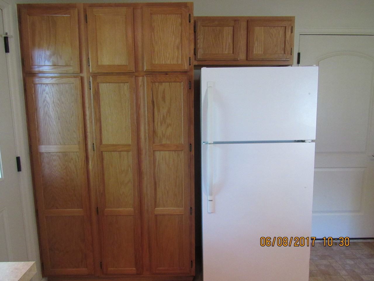 198 W 26th St - Photo 4 of 10