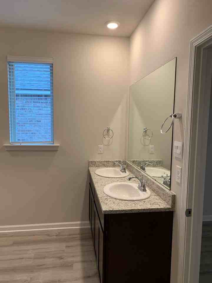 7531 Trailview Street - Photo 3 of 11