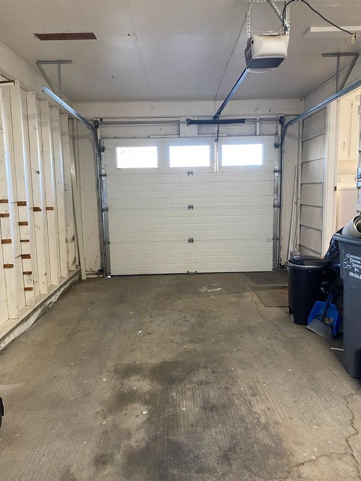 159 H St Se - Photo 2 of 9