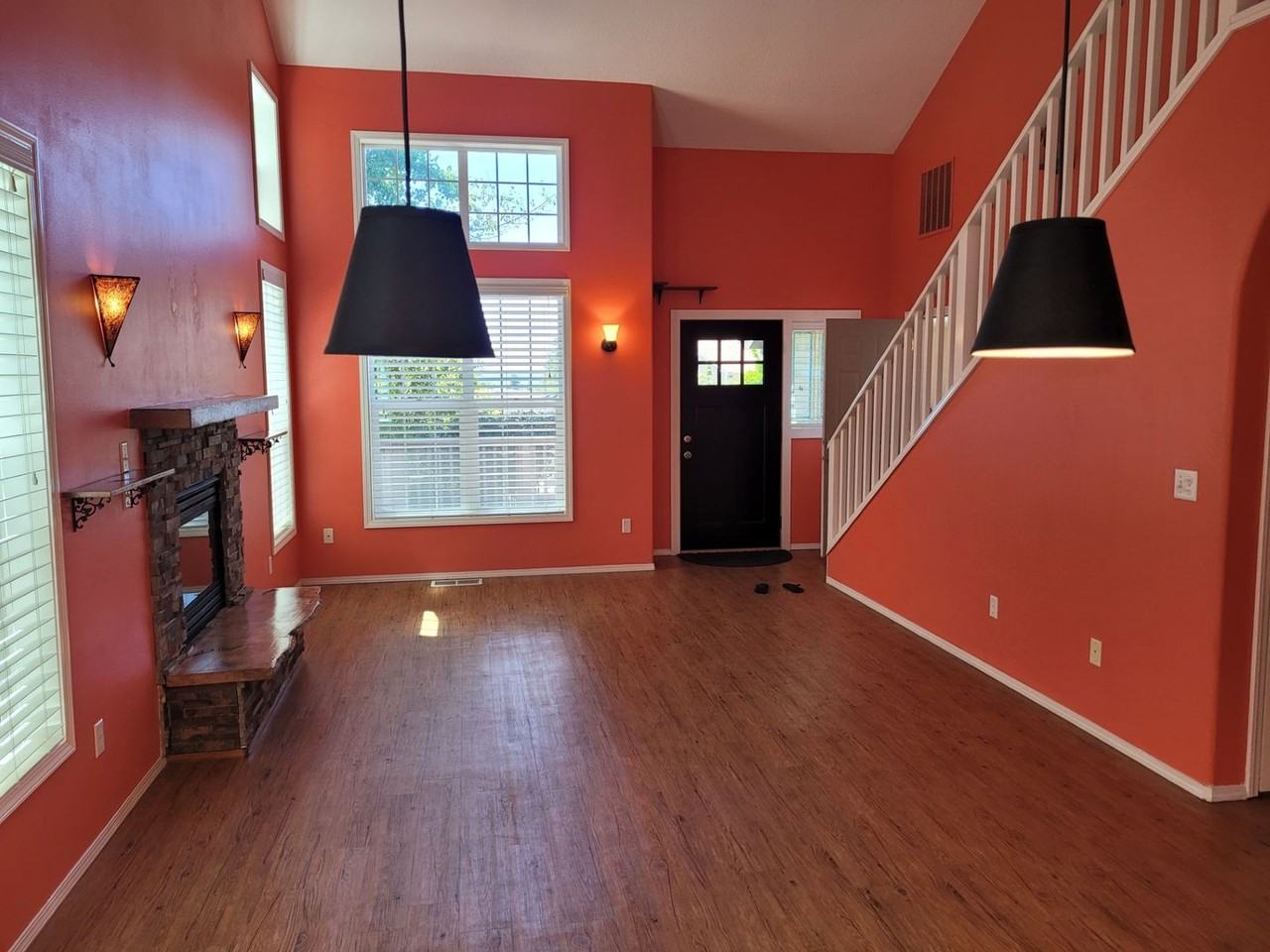 1270 Sonora Ave - Photo 7 of 25