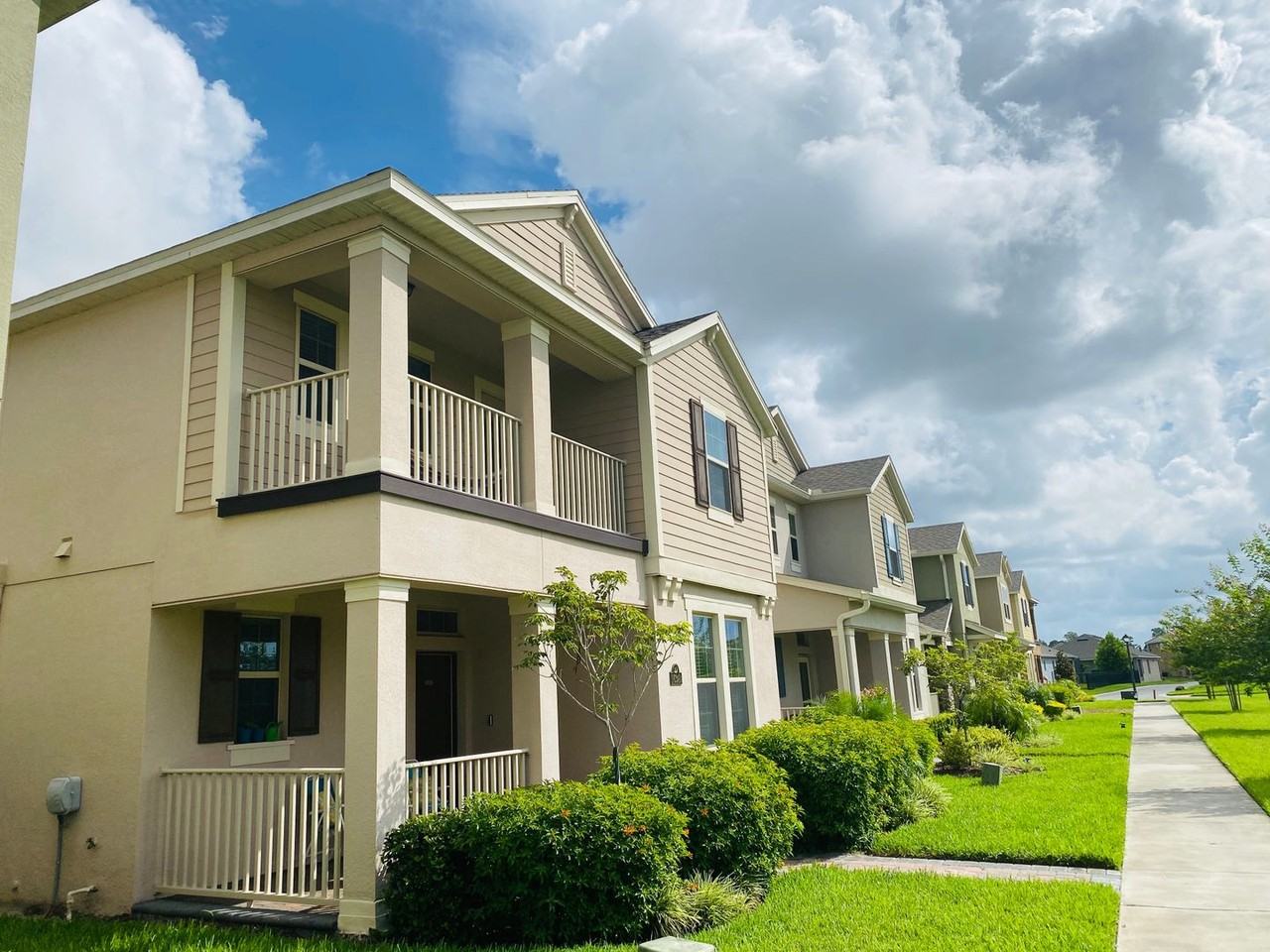 16348 Brisk Breeze Aly - Photo 3 of 33