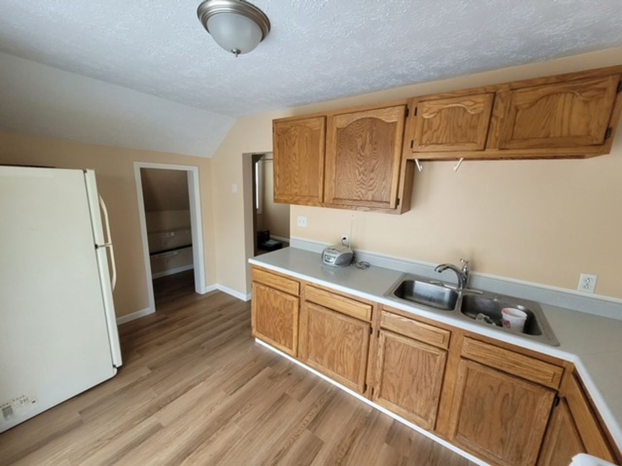 1411 E Harper Ave - Photo 6 of 11