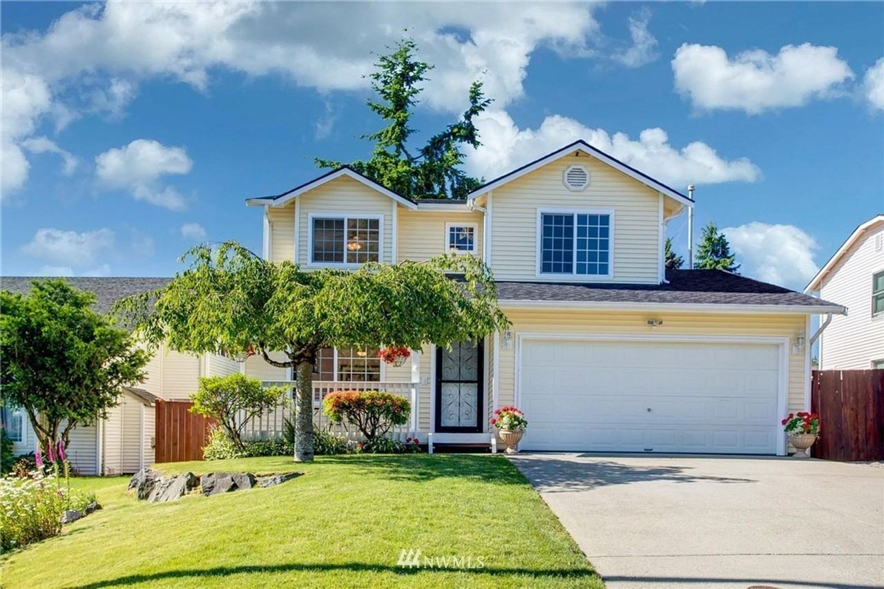 24 76th Pl Sw - Photo 2 of 17