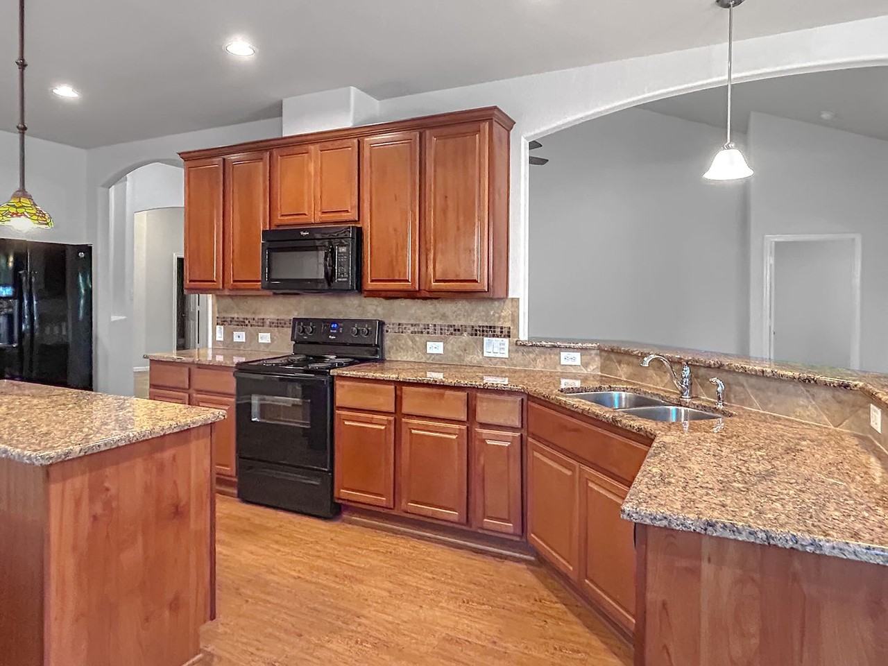 845 Mesa Verde - Photo 6 of 30