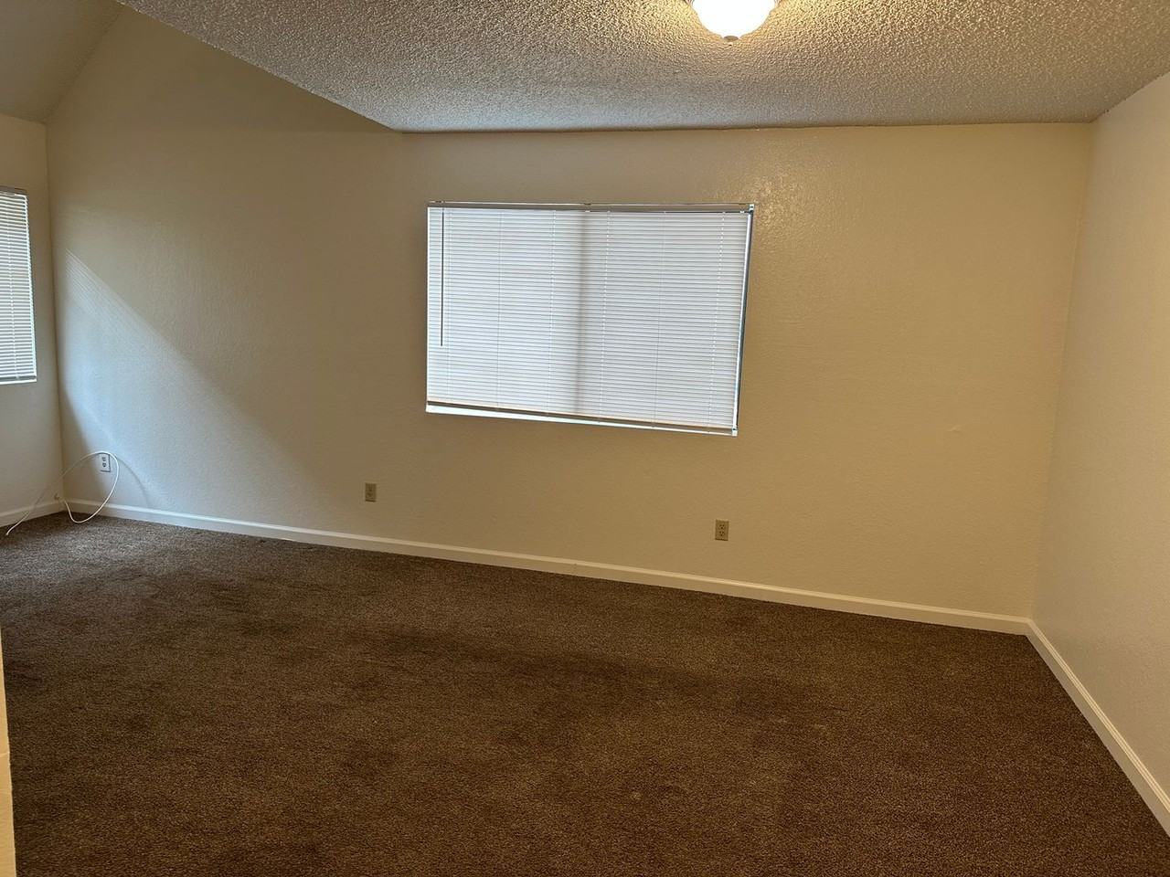 1811 California Avenue - Photo 4 of 12