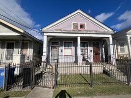 featured image of 7465 Garfield St