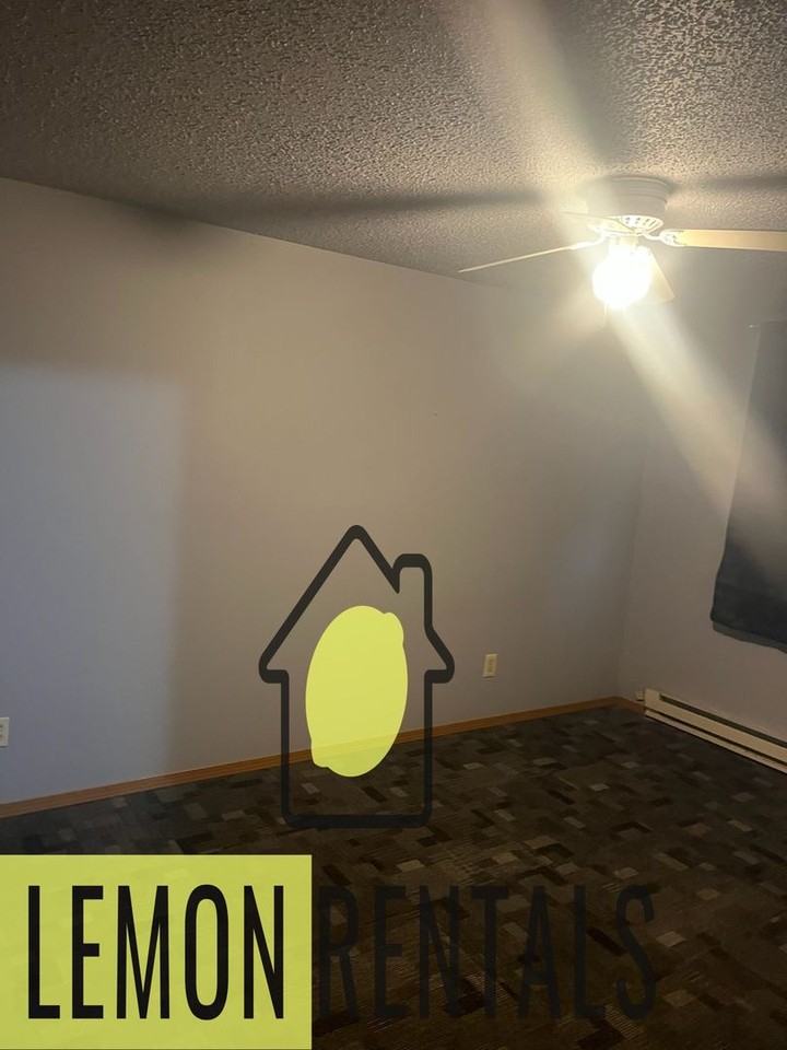 708 Ironwood St - Photo 3 of 10