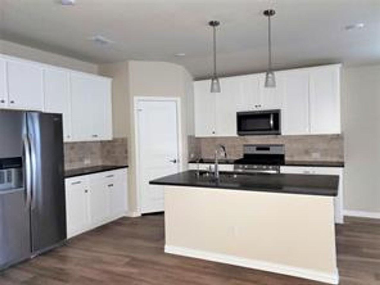 628 Fawn Valley Drive - Photo 3 of 21